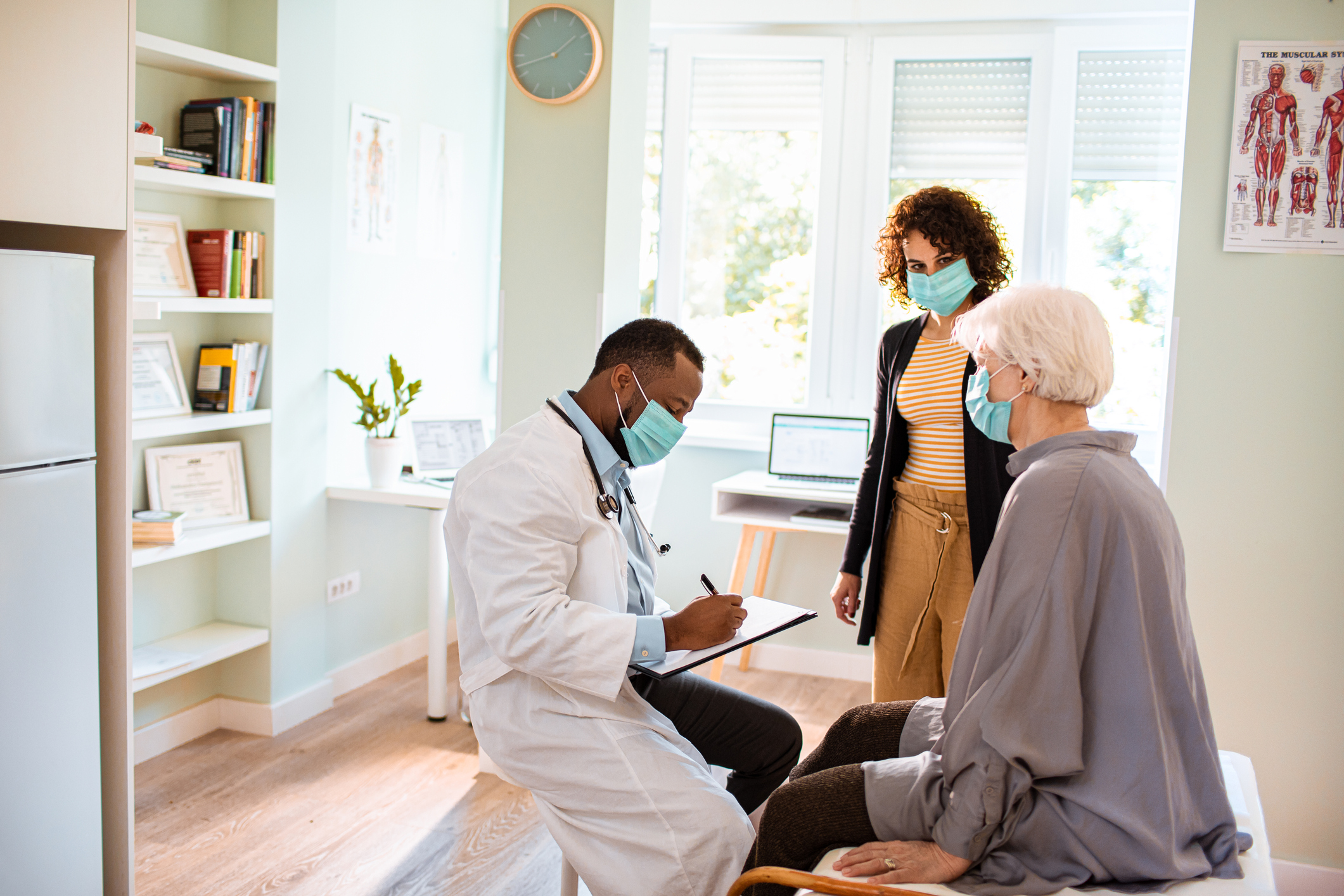 Patient talking with her suboxone doctor