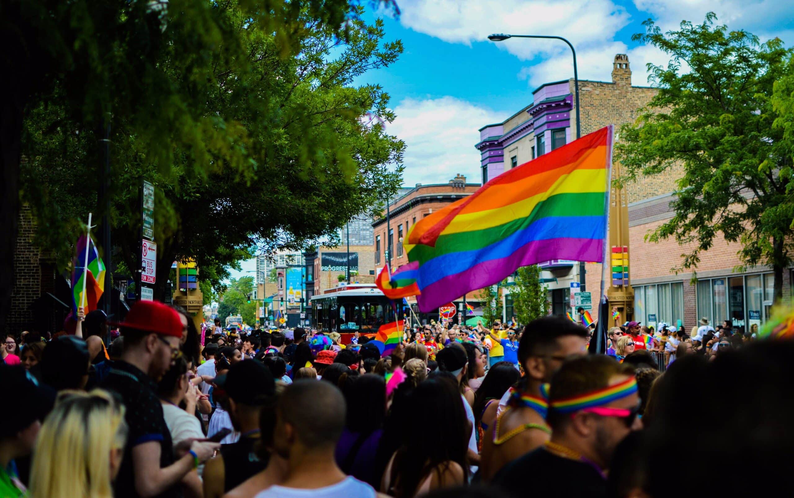 Addiction Treatment for the LGBTQ+ community. This photo is of the LGBTQAI+ community celebrating pride.